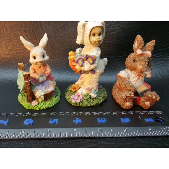 Three small resin Easter Bunny Figures BC316 - Picture 5 of 9